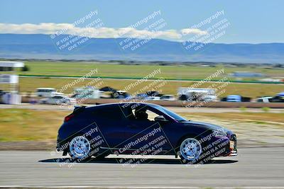 media/Apr-06-2024-Extreme Speed (Sat) [[3431b70655]]/Blue-Beginner/Session 3 (Turns 2 and 3)/